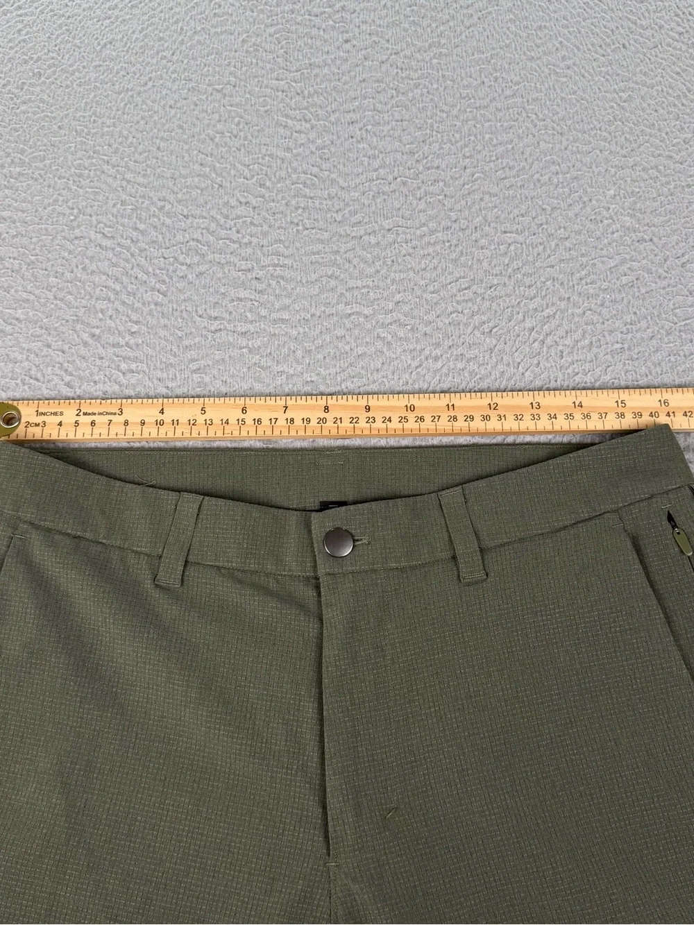 Lululemon Commission Pants Mens 32 Green Slim Fit WovenAir Chino Athleisure